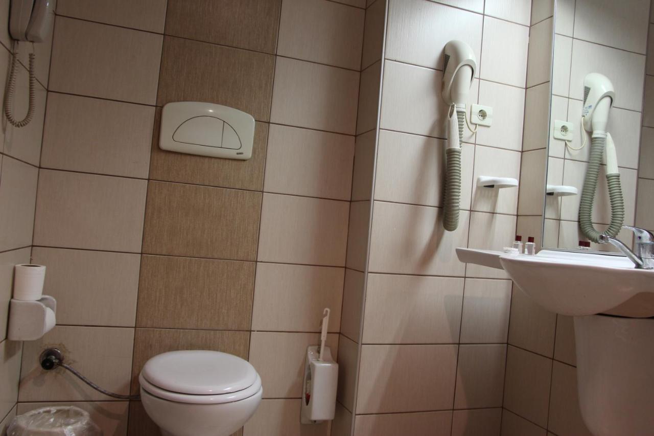 Akyuz Hotel Ankara Esterno foto