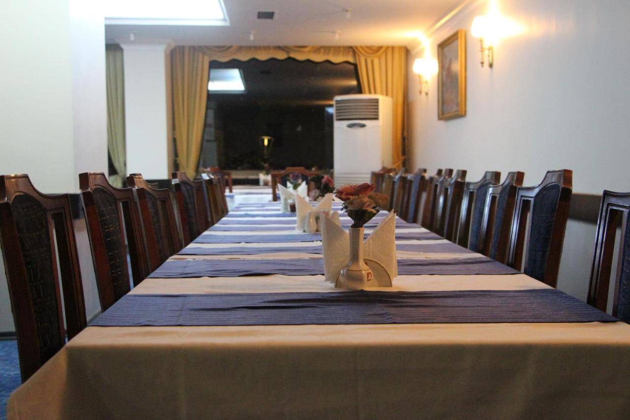 Akyuz Hotel Ankara Esterno foto