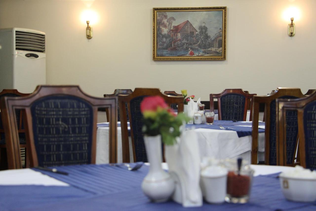 Akyuz Hotel Ankara Esterno foto
