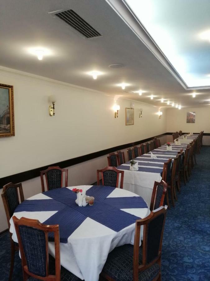 Akyuz Hotel Ankara Esterno foto