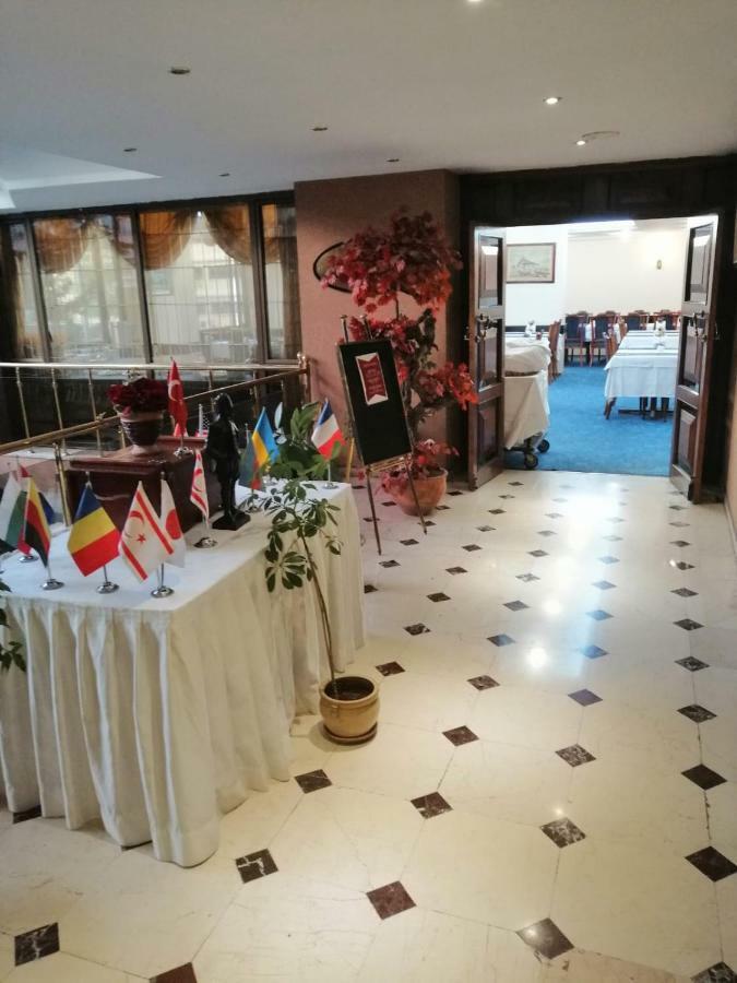 Akyuz Hotel Ankara Esterno foto