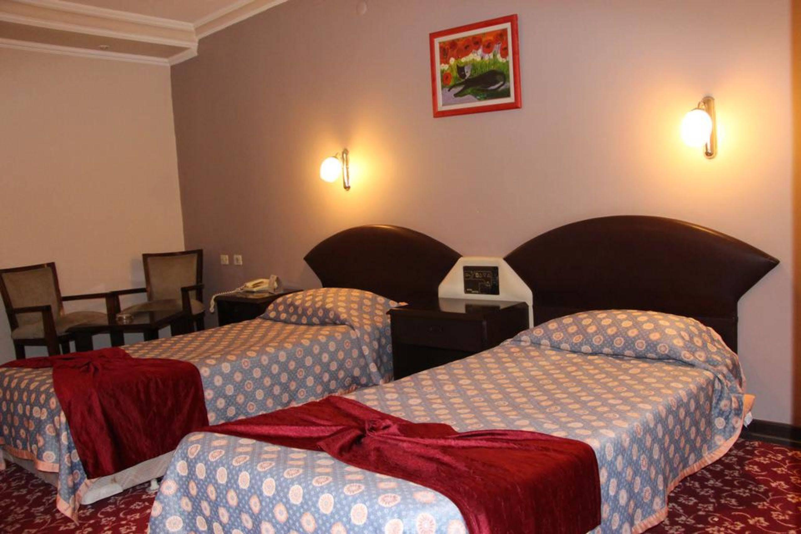 Akyuz Hotel Ankara Esterno foto